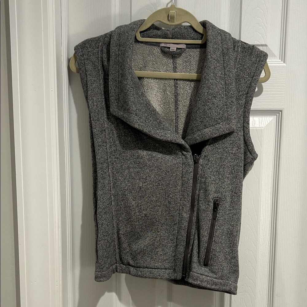 GAP Charcoal Sleeveless Sweater Vest